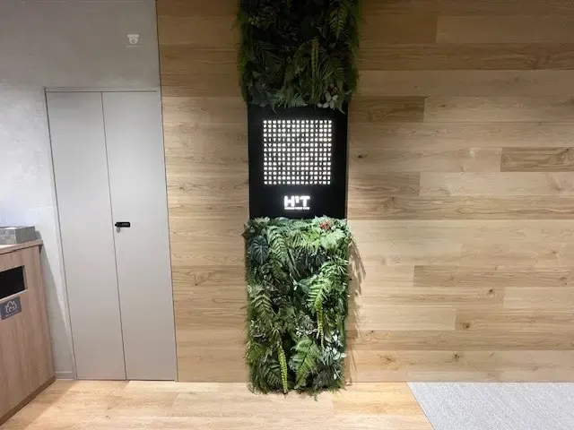 H¹T新宿三丁目