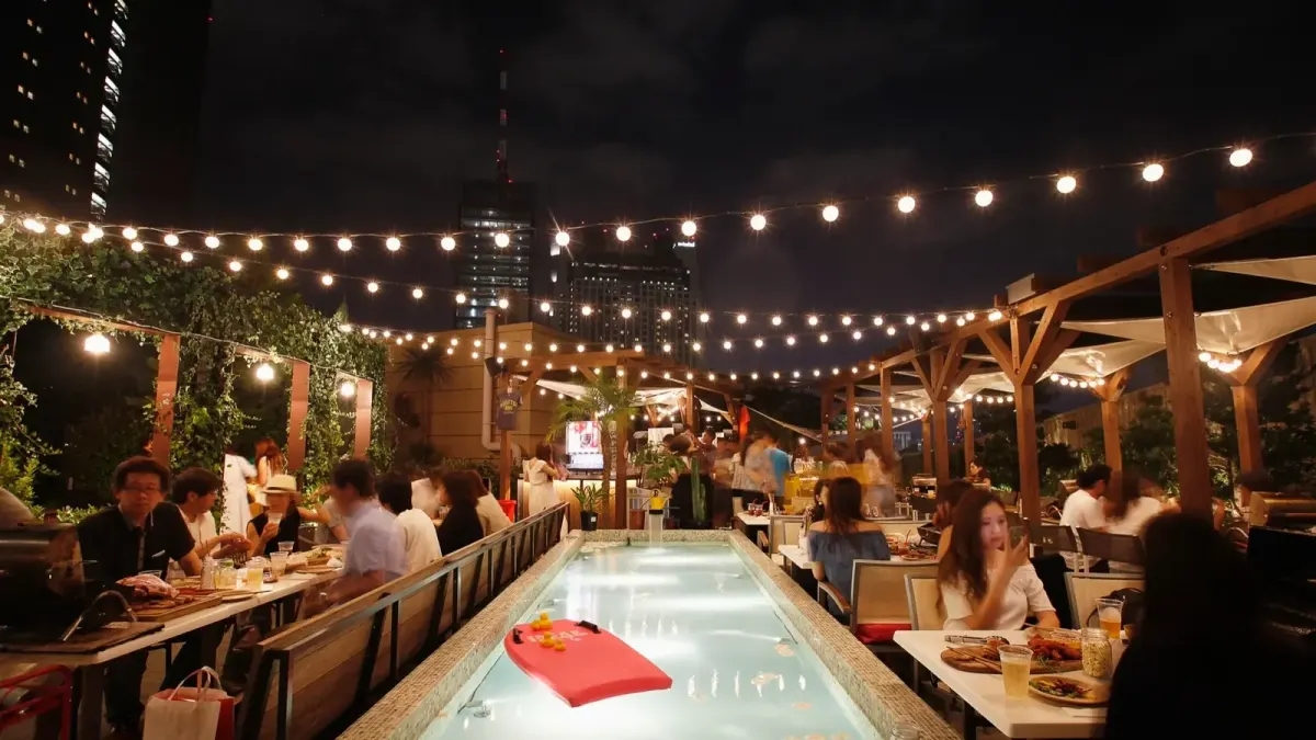 ROOFTOP BBQ & BAR OCTAIR