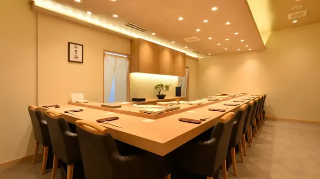 鮨 青海 青山店