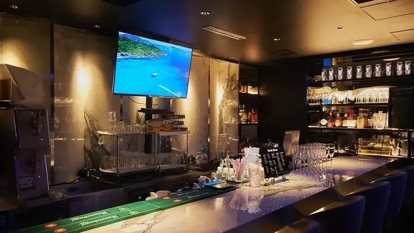 ROOM 六本木