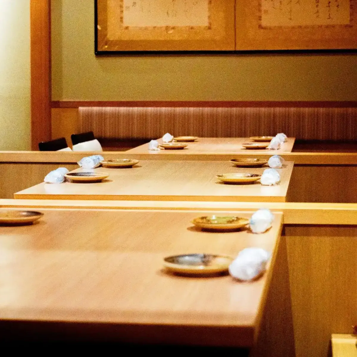高輪でバーを貸切できるお店は?二次会・立食パーティーに使える会場の選び方