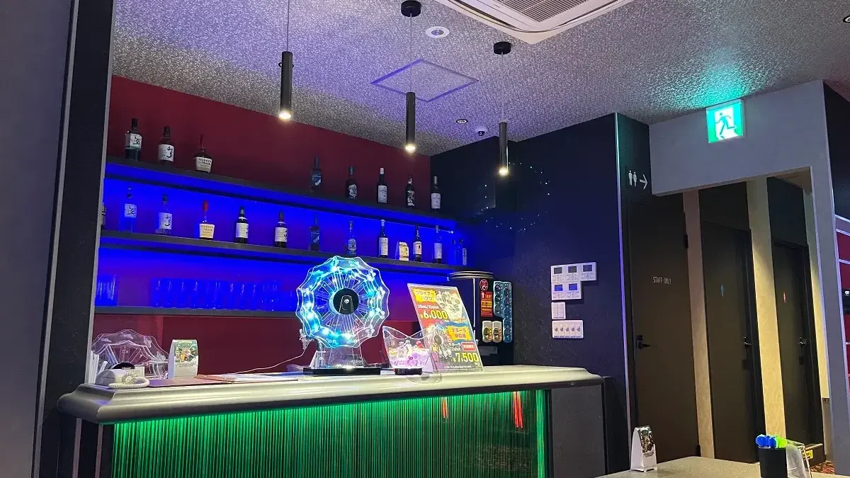 B-GARAGE 赤羽東口駅前店
